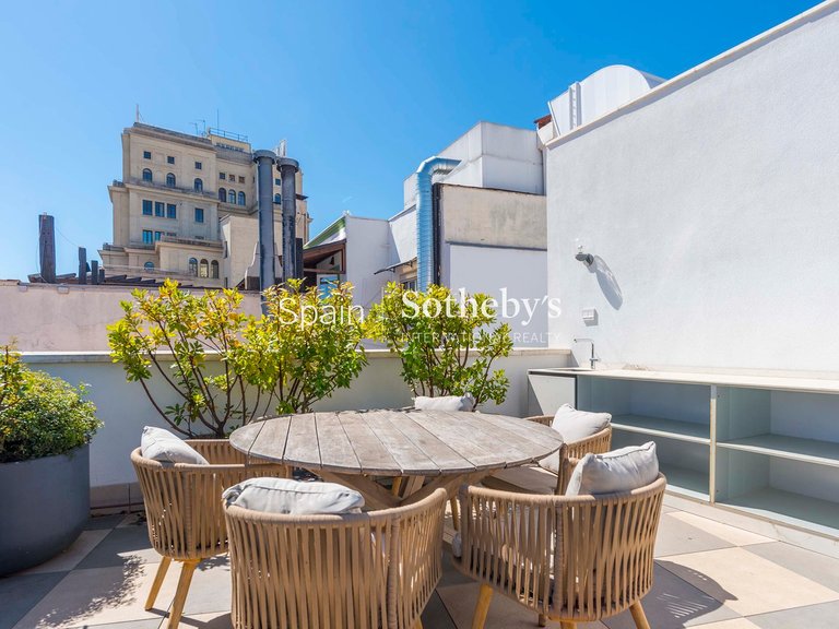 Apartment for Sale in Madrid, Madrid 5