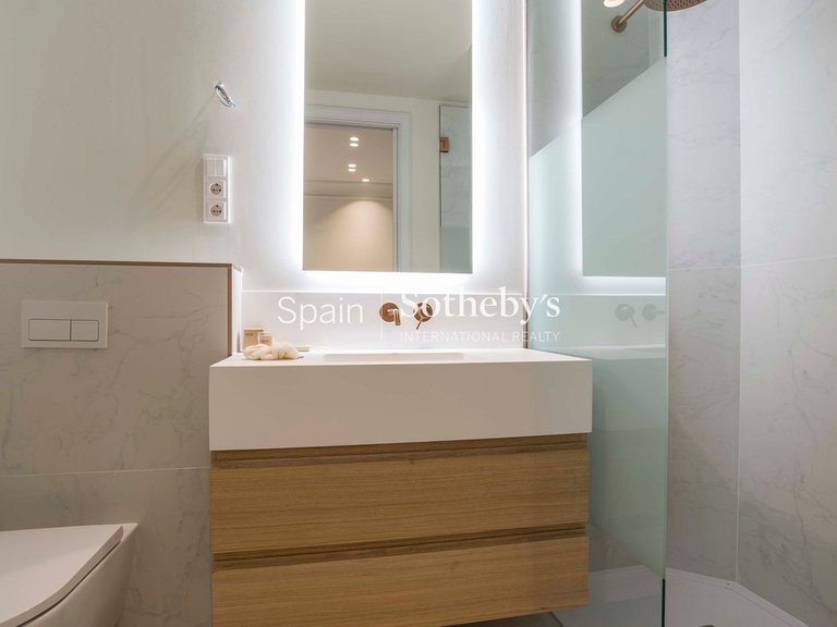 Apartment for Sale in Madrid, Madrid 43