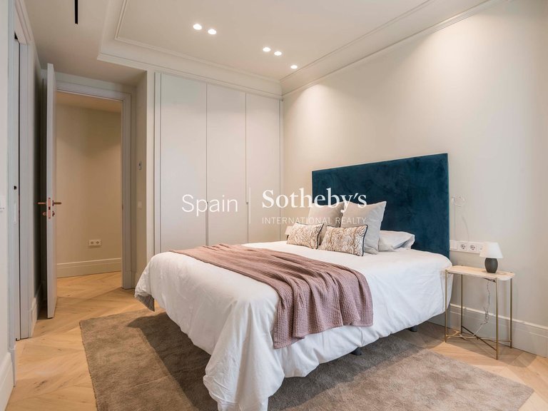 Apartment for Sale in Madrid, Madrid 27
