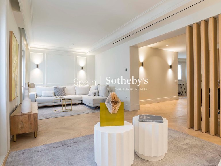 Apartment for Sale in Madrid, Madrid 2
