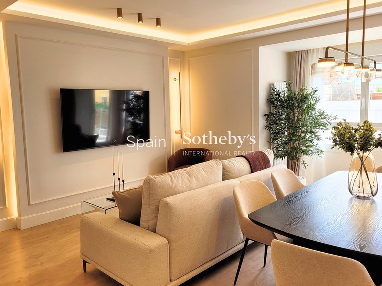 Apartment for Sale in Madrid, Madrid 27