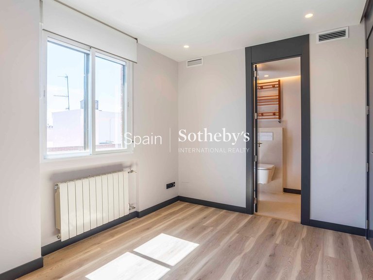 Apartment for Sale in Madrid, Madrid 19