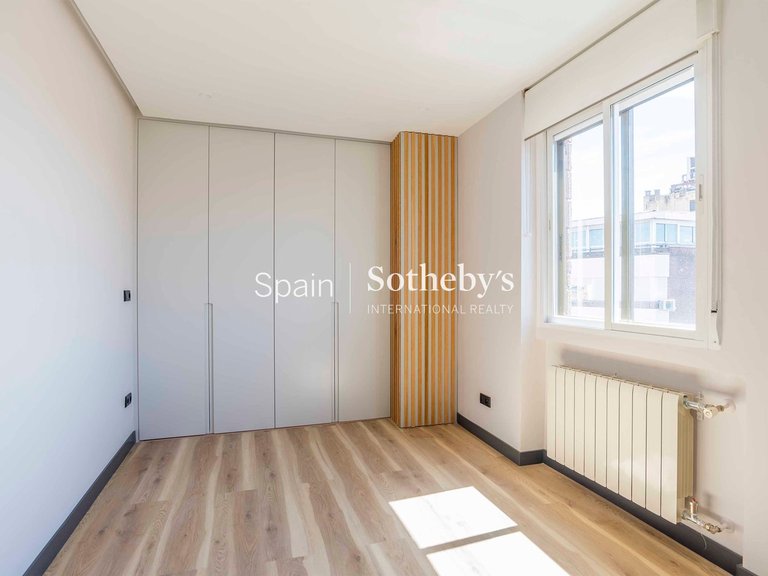 Apartment for Sale in Madrid, Madrid 16