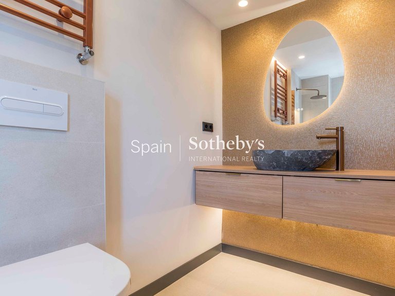 Apartment for Sale in Madrid, Madrid 24