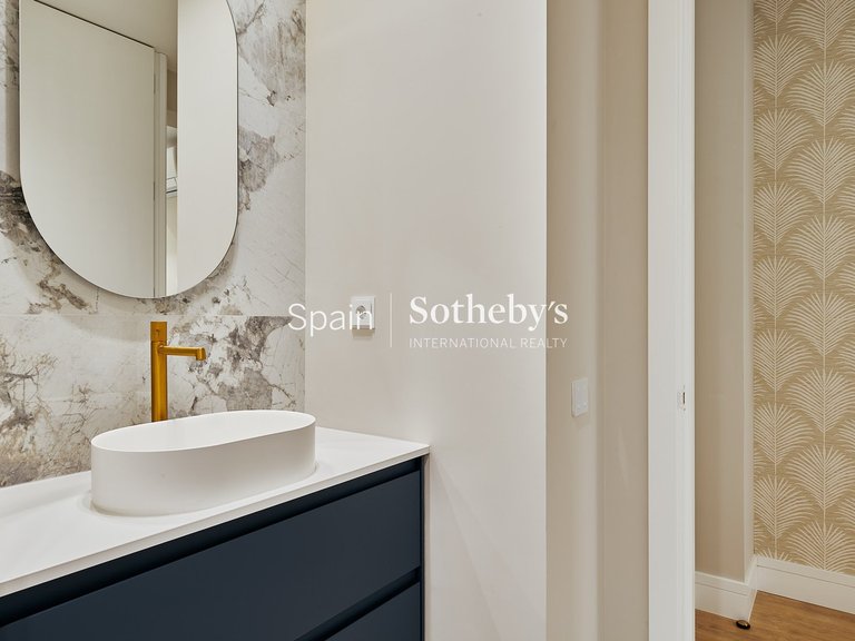 Apartment for Sale in Madrid, Madrid 27