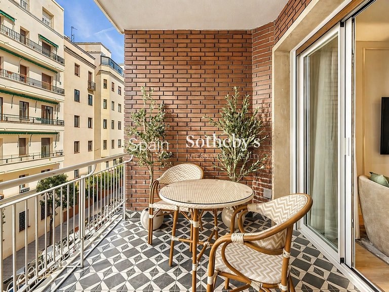 Apartment for Sale in Madrid, Madrid 2