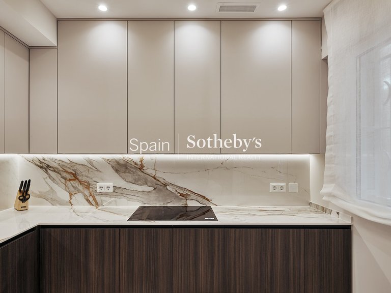 Apartment for Sale in Madrid, Madrid 35