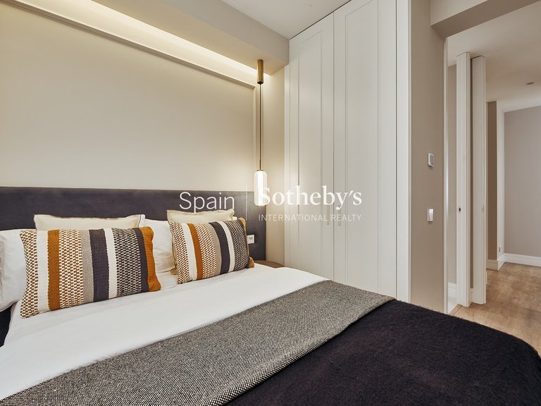 Apartment for Sale in Madrid, Madrid 16