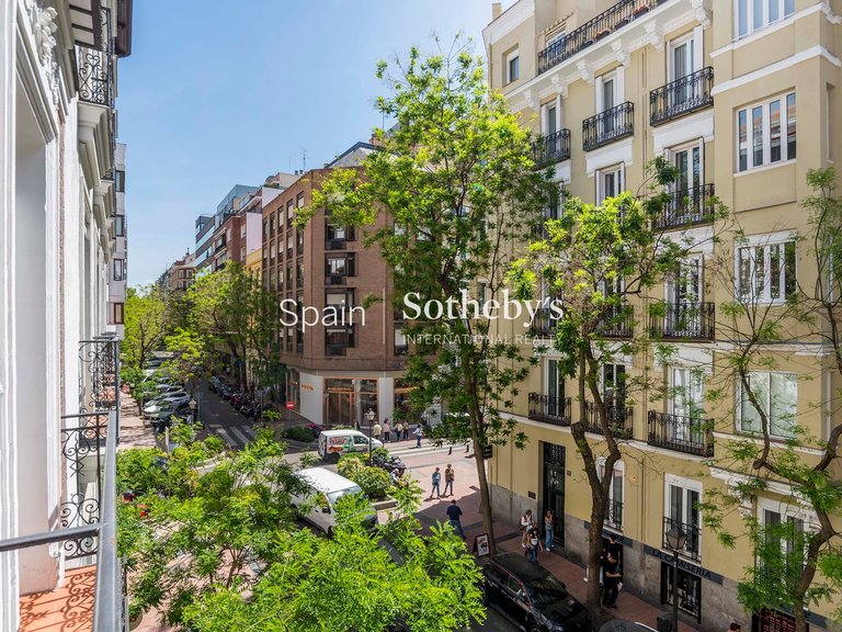 Apartment for Sale in Madrid, Madrid 37