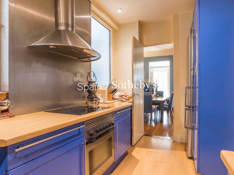 Apartment for Sale in Madrid, Madrid 22