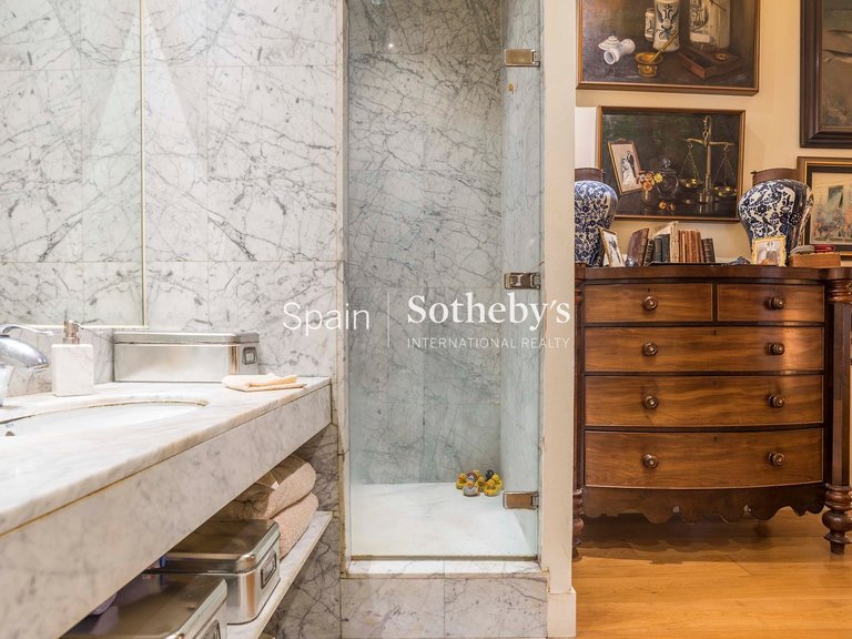 Apartment for Sale in Madrid, Madrid 35