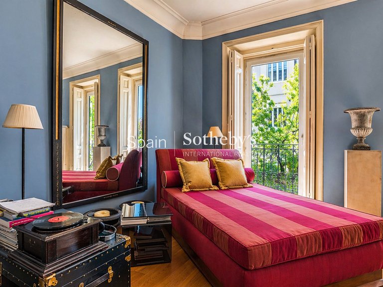 Apartment for Sale in Madrid, Madrid 5