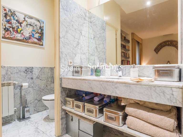 Apartment for Sale in Madrid, Madrid 34
