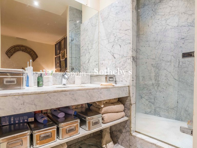 Apartment for Sale in Madrid, Madrid 33
