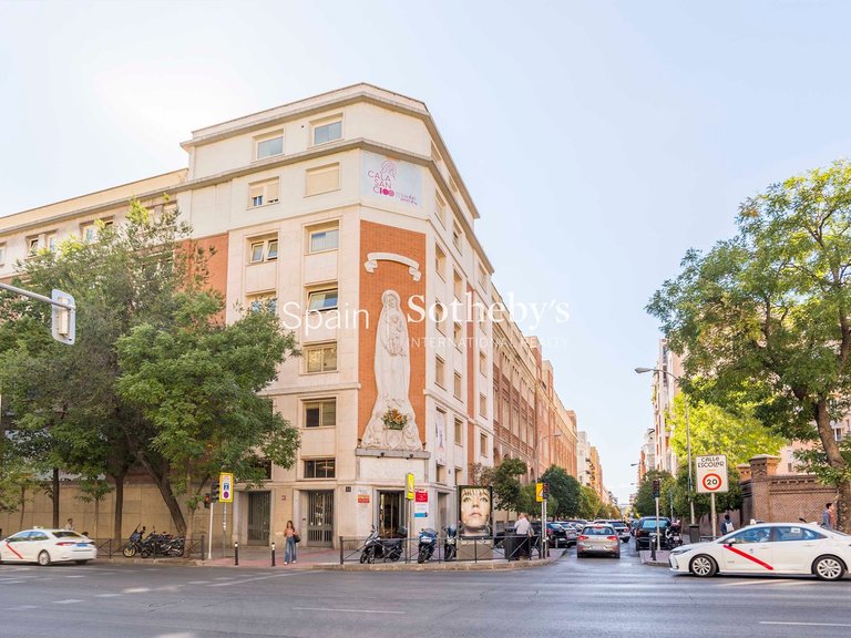 Apartment for Sale in Madrid, Madrid 10