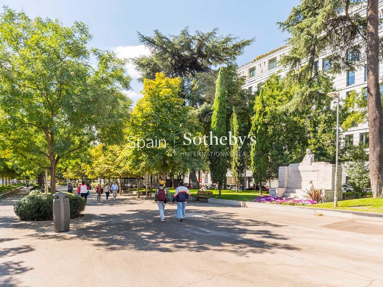 Apartment for Sale in Madrid, Madrid 16