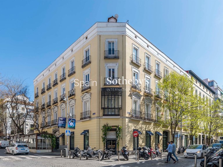Apartment for Sale in Madrid, Madrid 14