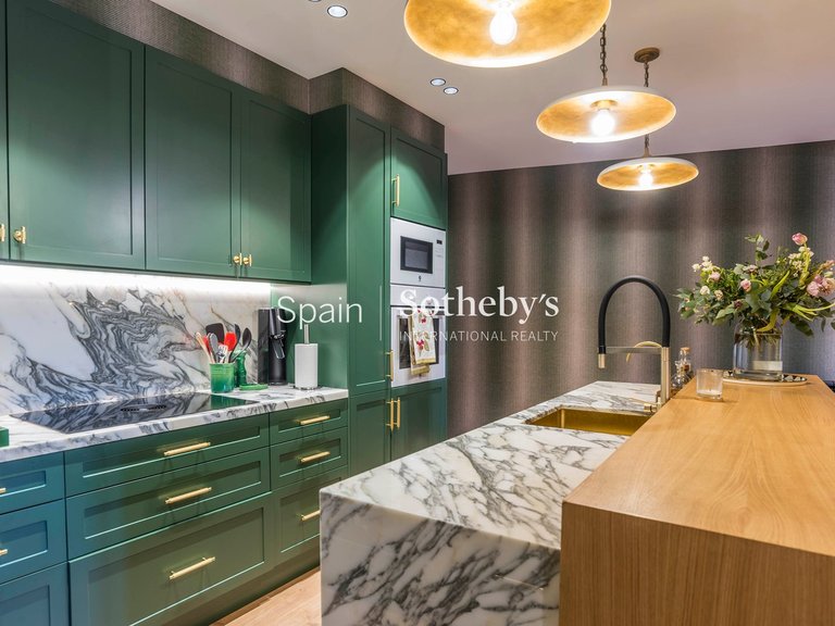 Apartment for Sale in Madrid, Madrid 5