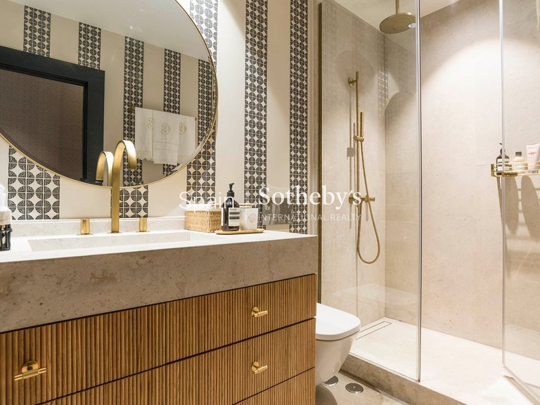 Apartment for Sale in Madrid, Madrid 26