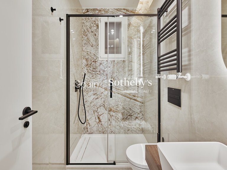 Apartment for Sale in Madrid, Madrid 21