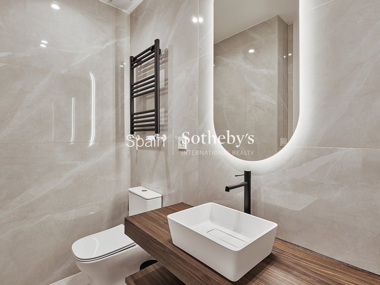 Apartment for Sale in Madrid, Madrid 22