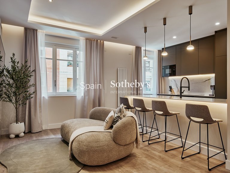 Apartment for Sale in Madrid, Madrid 2