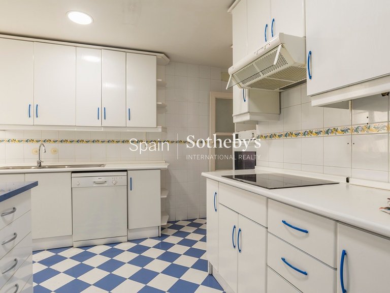 Apartment for Sale in Madrid, Madrid 14