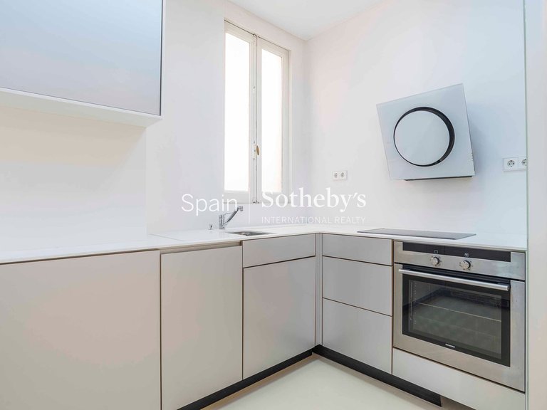 Apartment for Sale in Madrid, Madrid 14