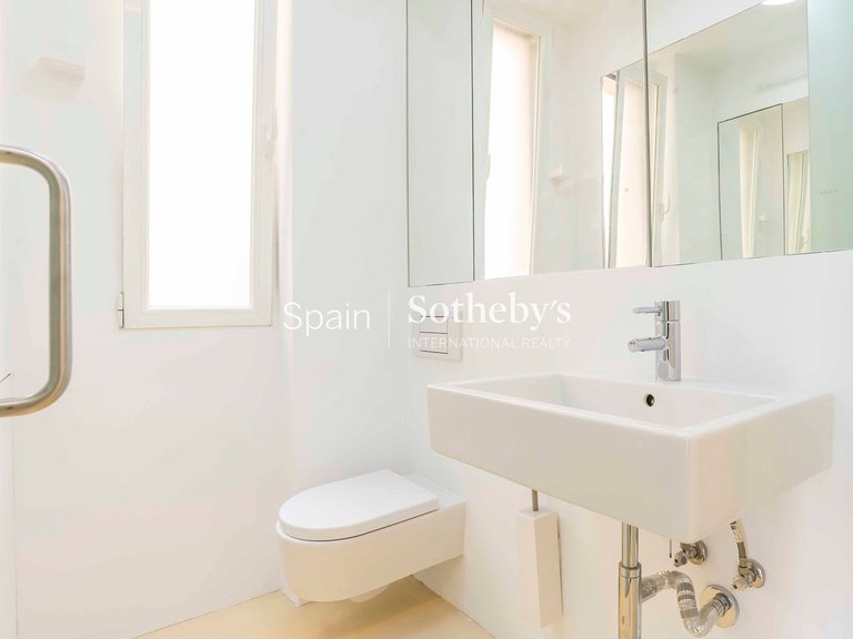 Apartment for Sale in Madrid, Madrid 22