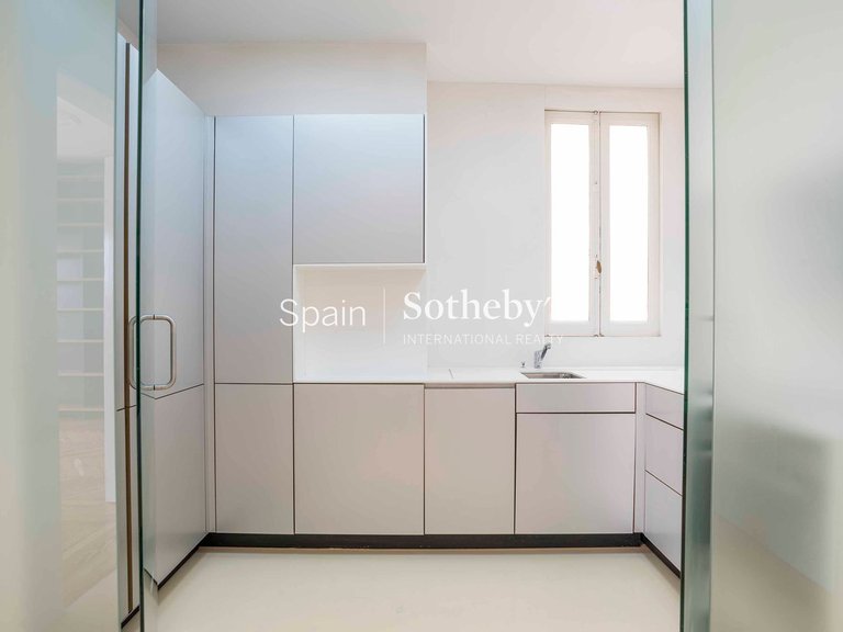 Apartment for Sale in Madrid, Madrid 13