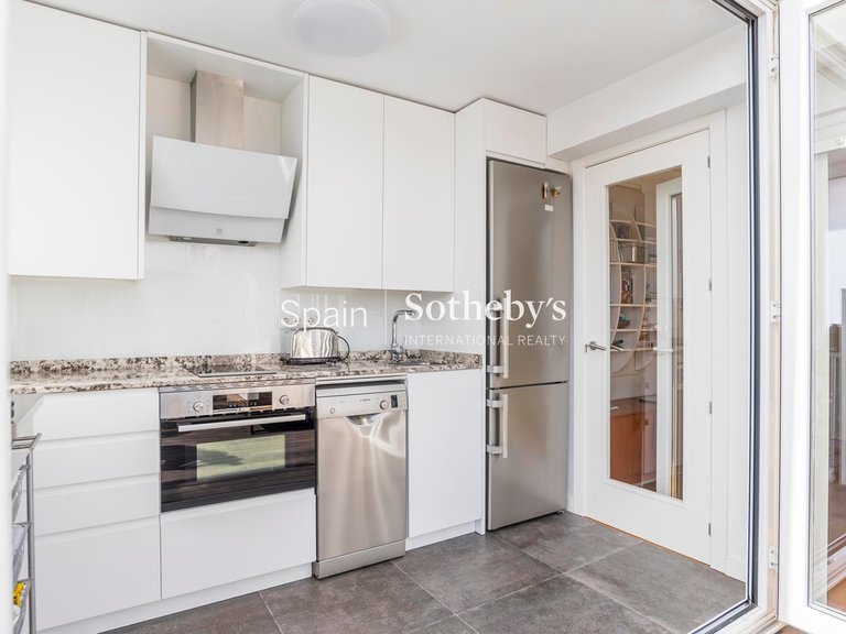 Penthouse for Sale in Madrid, Madrid 11