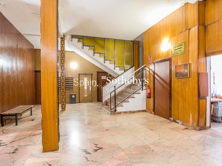Penthouse for Sale in Madrid, Madrid 34