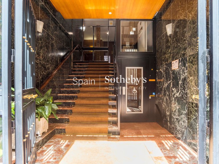Penthouse for Sale in Madrid, Madrid 35
