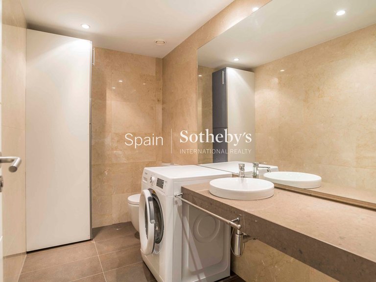 Apartment for Rent in Madrid, Madrid 32