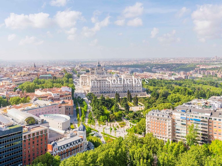 Apartment for Rent in Madrid, Madrid 7