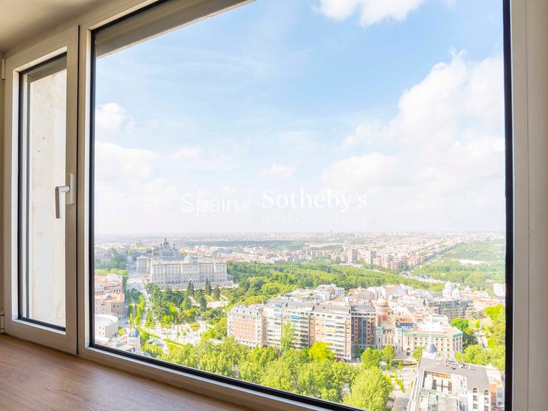 Apartment for Rent in Madrid, Madrid 17