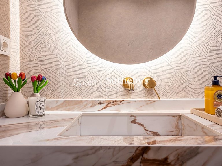 Apartment for Sale in Madrid, Madrid 24