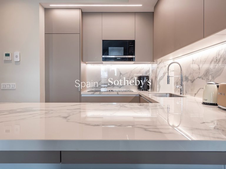 Apartment for Sale in Madrid, Madrid 15