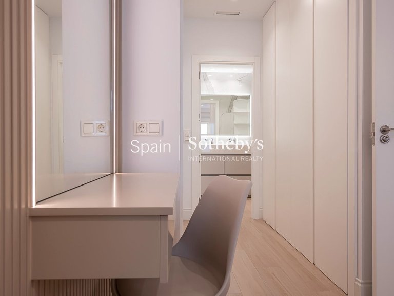 Apartment for Sale in Madrid, Madrid 26