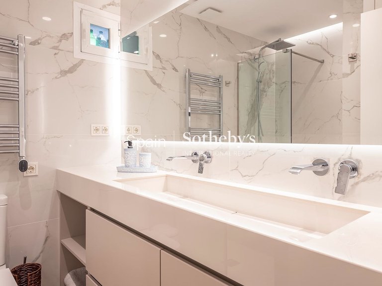 Apartment for Sale in Madrid, Madrid 28