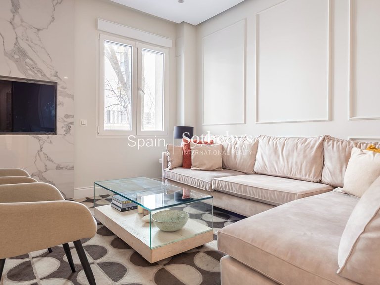 Apartment for Sale in Madrid, Madrid 2