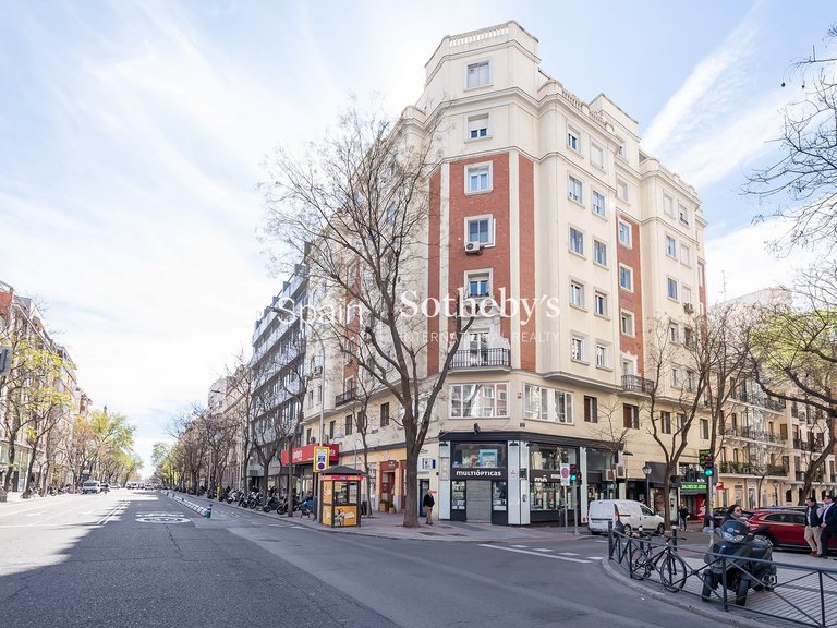 Apartment for Sale in Madrid, Madrid 37
