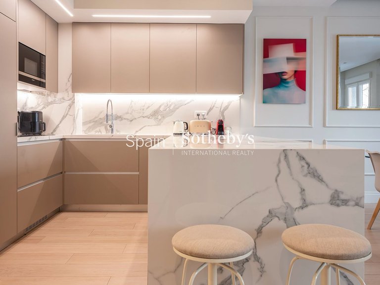 Apartment for Sale in Madrid, Madrid 14
