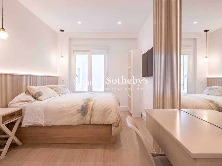 Apartment for Sale in Madrid, Madrid 16