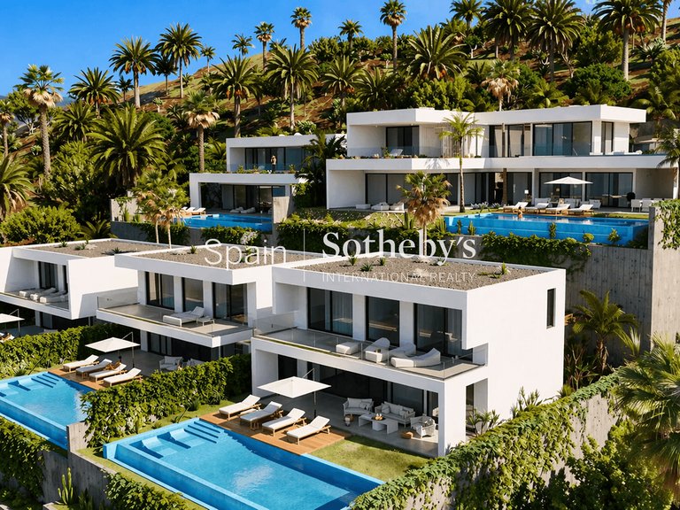 Villa for Sale in Adeje, Tenerife 1