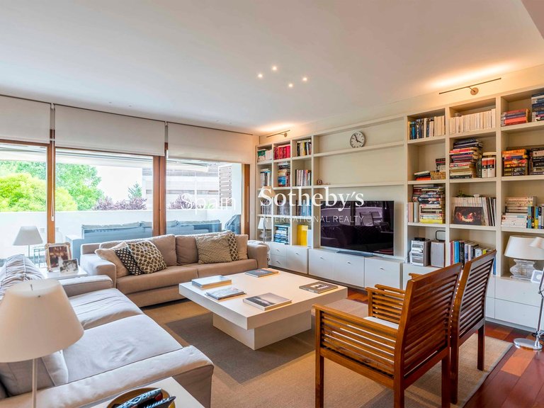 Apartment for Sale in Madrid, Madrid 13