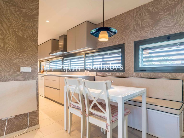 Apartment for Sale in Madrid, Madrid 24