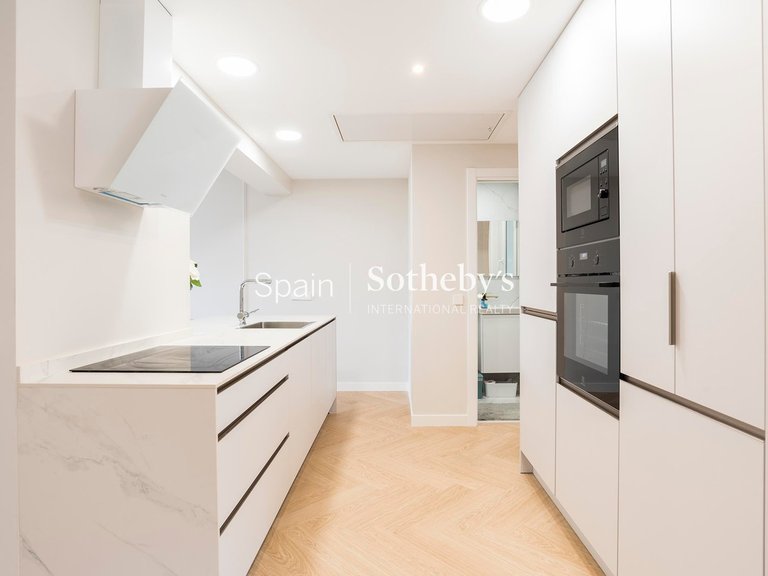 Apartment for Sale in Madrid, Madrid 14