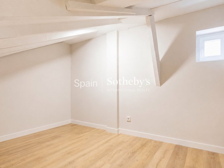 Apartment for Sale in Madrid, Madrid 35