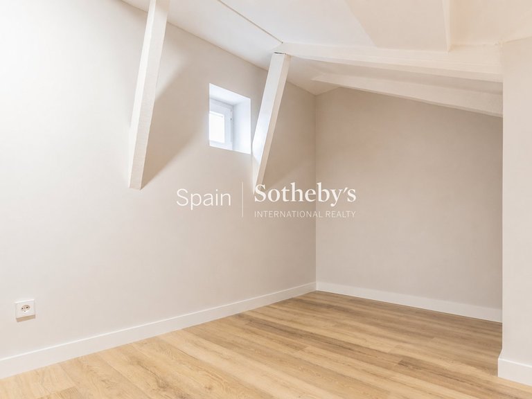 Apartment for Sale in Madrid, Madrid 34